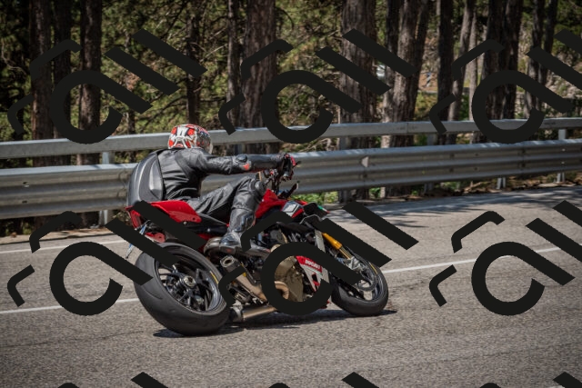 20250706114639-_5008687_am_