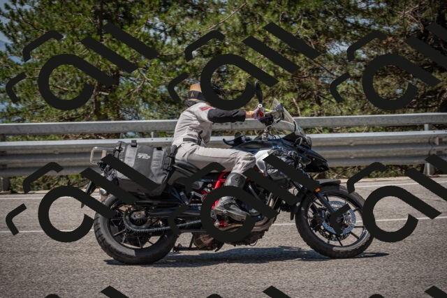 20250706115235-_5008741_am_