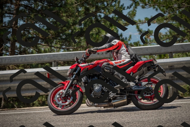 20250706115251-_5008757_am_