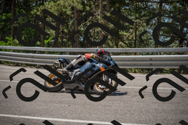 20250706115433-_5008774_am_