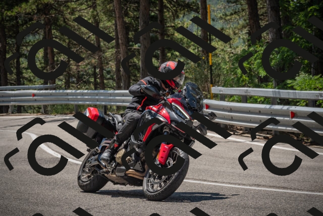 20250706120144-_5008812_am_