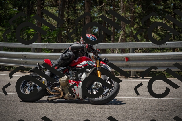 20250706120423-_5008849_am_