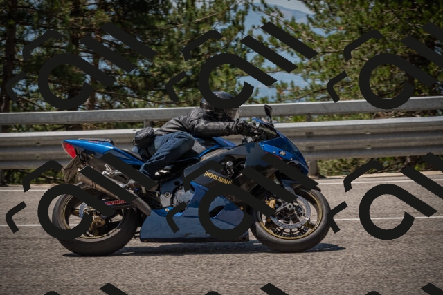 20250706120600-_5008860_am_