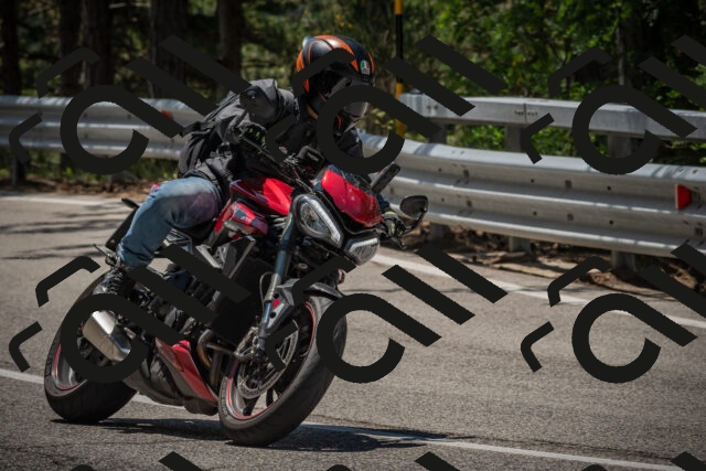 20250706121633-_5008972_am_