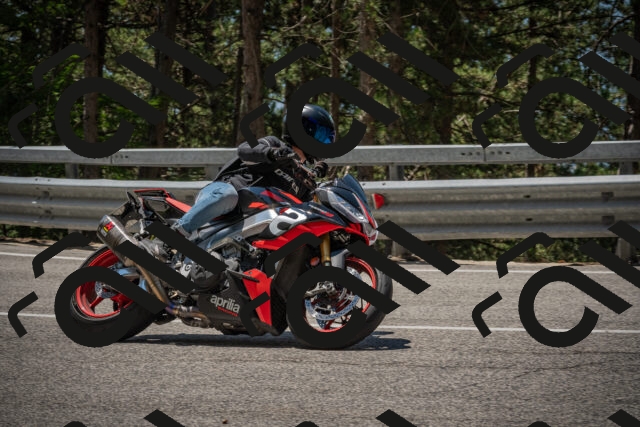 20250706121704-_5008986_am_