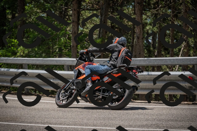 20250706121731-_5009011_am_