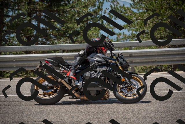 20250706122016-_5009038_am_