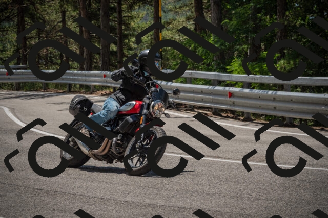 20250706122110-_5009046_am_