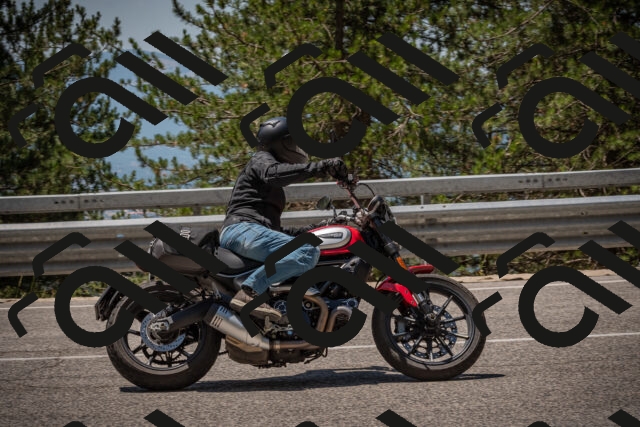 20250706122111-_5009048_am_