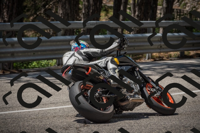 20250706122446-_5009070_am_