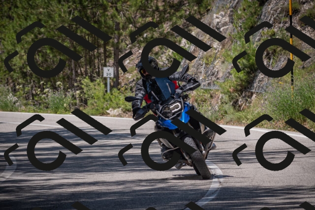 20250706122732-_5009095_am_