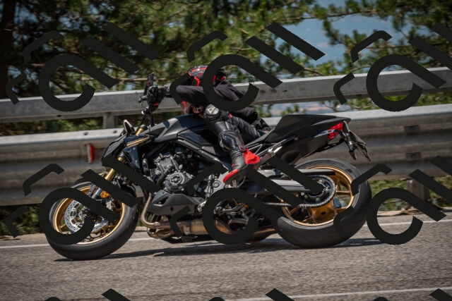 20250706122846-_5009106_am_