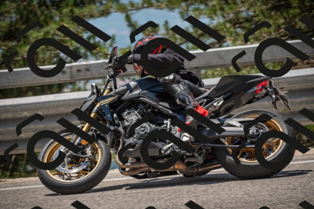 20250706123710-_5009216_am_