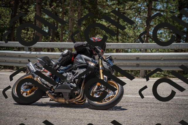 20250706123831-_5009248_am_