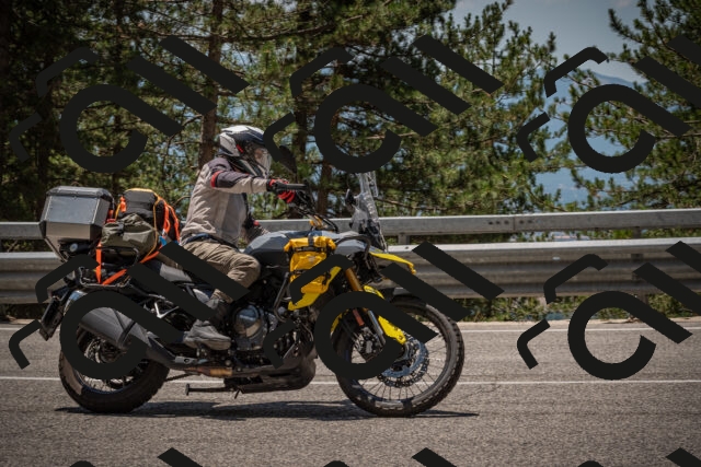 20250706124104-_5009282_am_