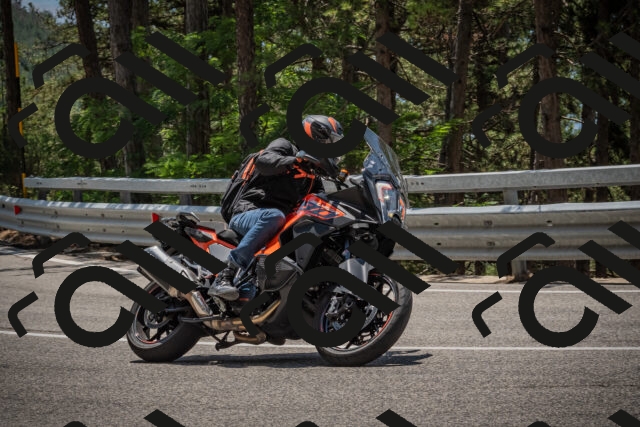 20250706125049-_5009332_am_