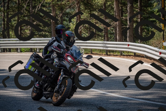 20250707100924-_5009434_am_