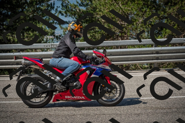 20250707101558-_5009515_am_