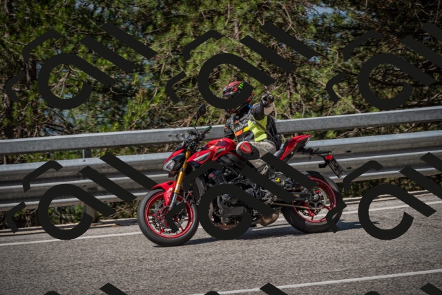 20250707102916-_5009595_am_