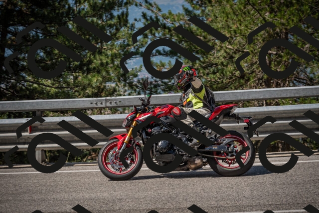 20250707102916-_5009596_am_