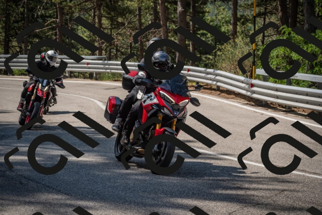 20250707103712-_5009622_am_