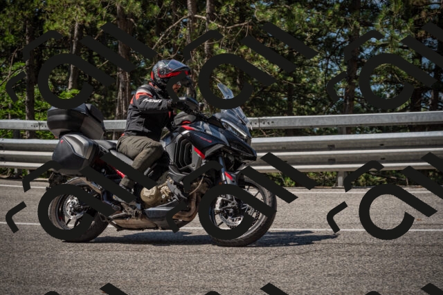 20250707103851-_5009652_am_