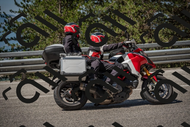 20250707103853-_5009656_am_