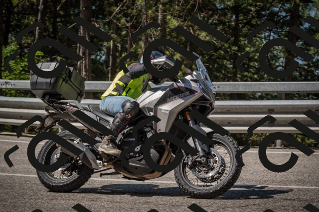 20250707104031-_5009697_am_