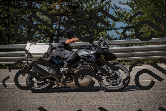 20250707104433-_5009733_am_