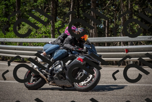 20250707104437-_5009737_am_