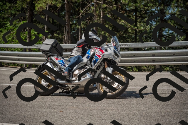 20250707105049-_5009845_am_