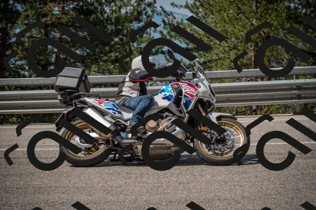 20250707105049-_5009846_am_