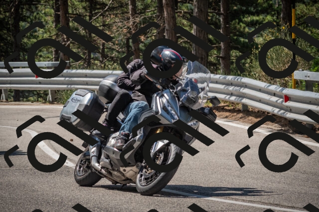 20250707105200-_5009850_am_