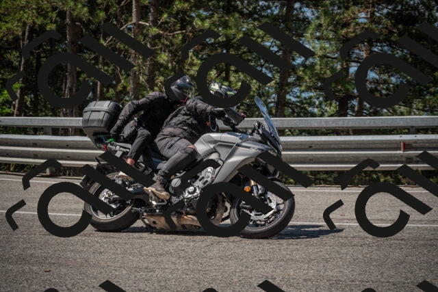 20250707105202-_5009852_am_