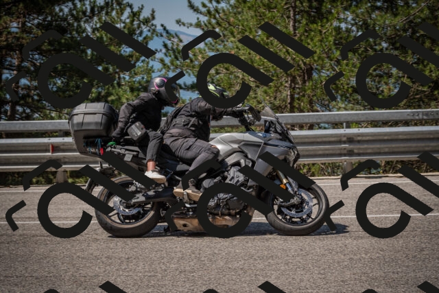 20250707105202-_5009853_am_