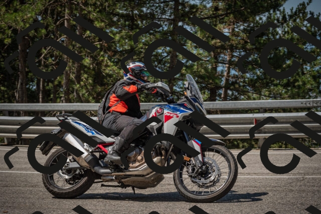 20250707105301-_5009860_am_