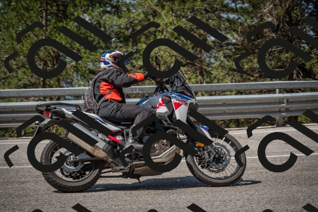 20250707105302-_5009861_am_