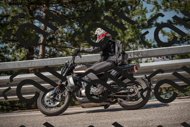 20250707105536-_5009875_am_