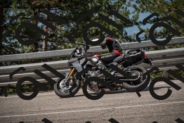 20250707105853-_5009907_am_