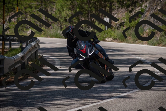 20250707120350-_5000899_am_