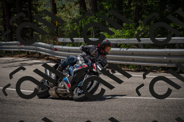 20250707120933-_5000976_am_