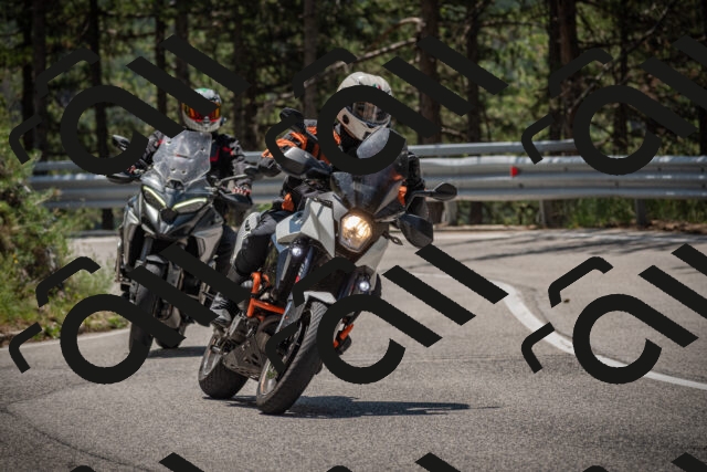 20250707121015-_5000982_am_