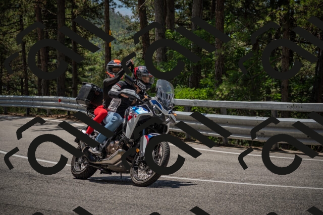 20250707121024-_5000992_am_