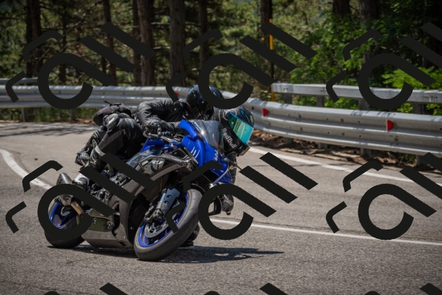 20250707121235-_5001036_am_