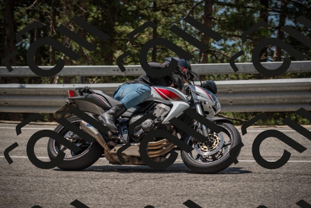 20250707121239-_5001045_am_