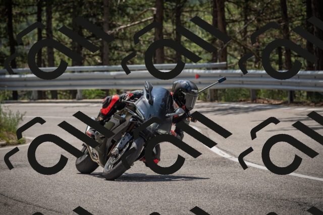 20250707122425-_5001275_am_