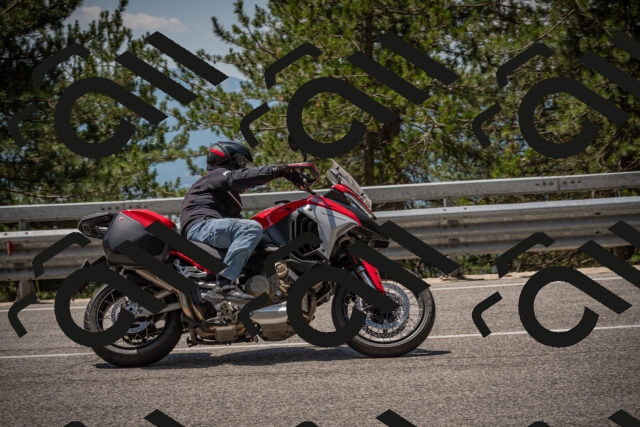 20250707122542-_5001304_am_