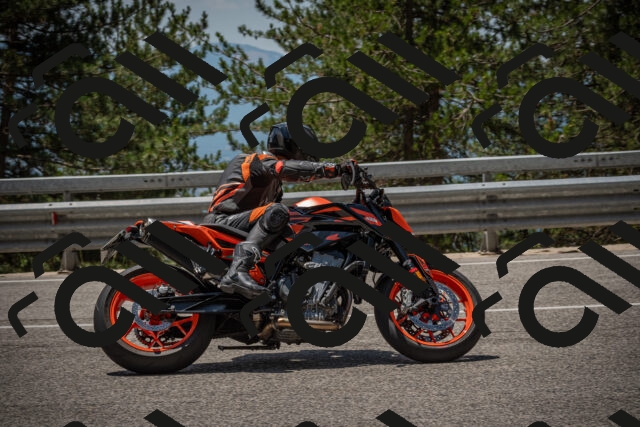 20250707123237-_5001400_am_