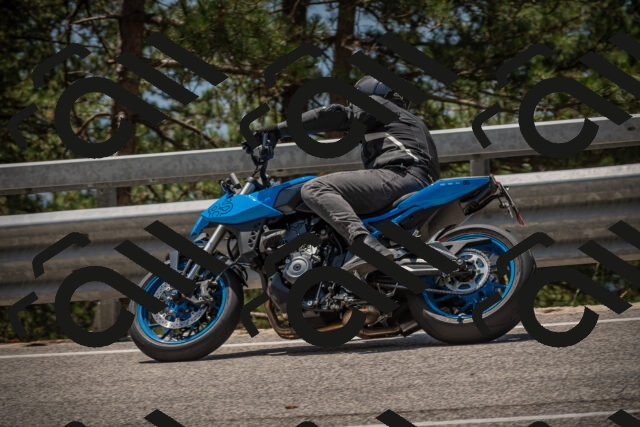 20250707123435-_5001413_am_