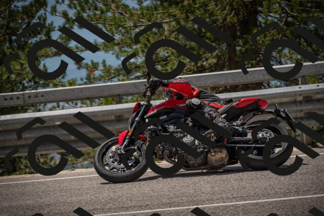 20250707124644-_5001555_am_